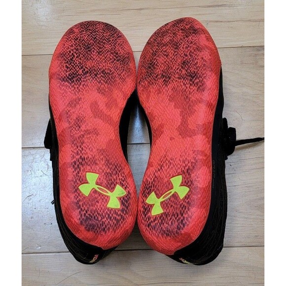 Men's Under Armour Centric Grip Track Shoes - Picture 8 of 9